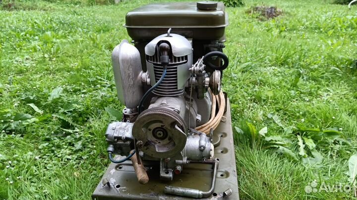 Бензогенератор