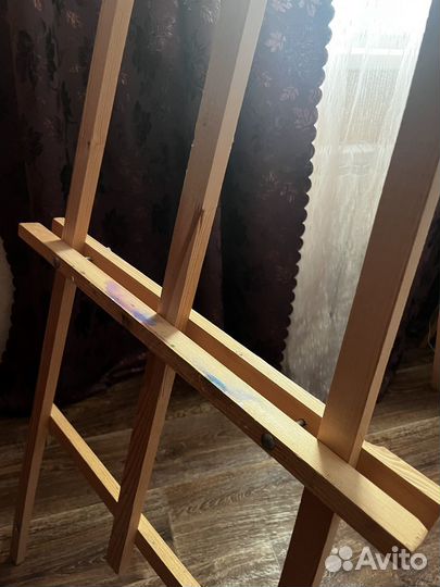 Мольберт художественный