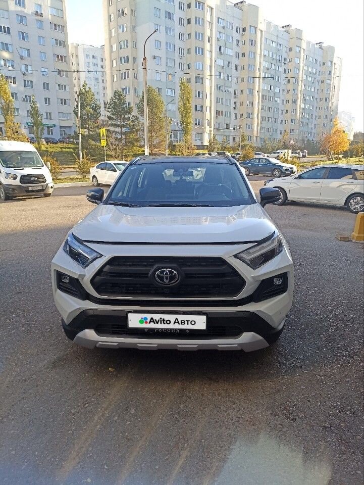 Toyota RAV4: фото владельца