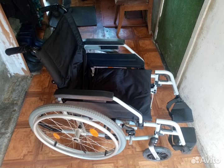 Коляска инвалидная