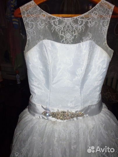 Свадебное платье