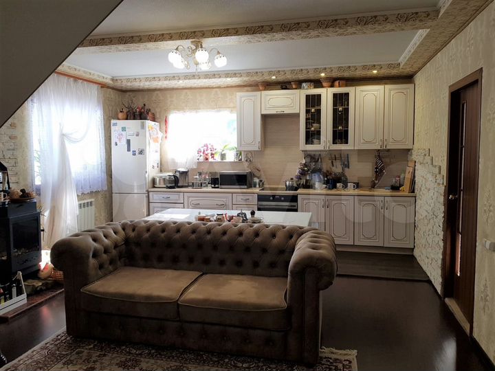 Дом 280 м² на участке 12,5 сот.
