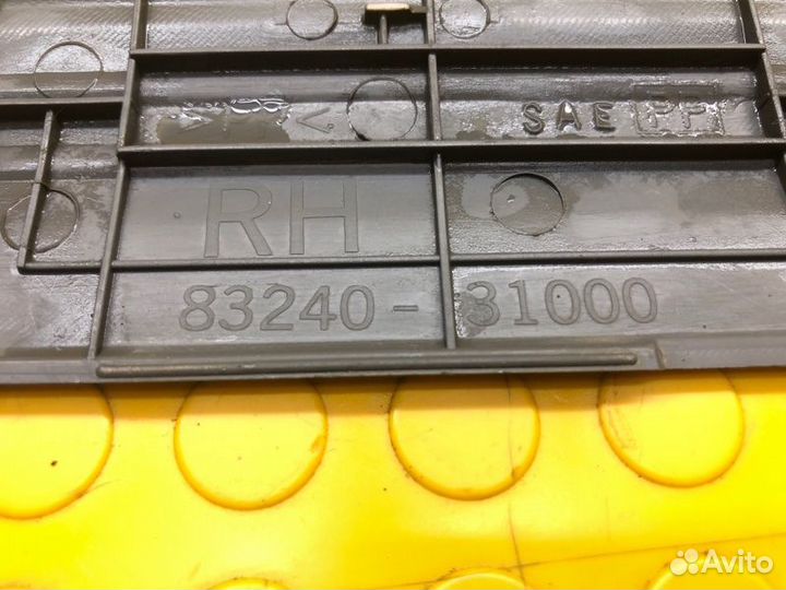 Накладка порога салона задняя правая Nissan Almera