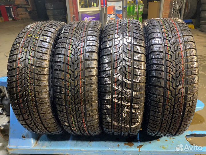 Vredestein QuaTrac 2 215/65 R15 96H