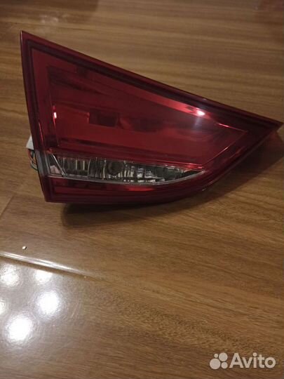 Фонарь задний левый внутренний Hyundai Elantra