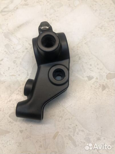 Кронштейн сцепления yamaha YBR125 04-20