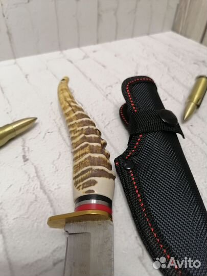 Нож Дамаск рог