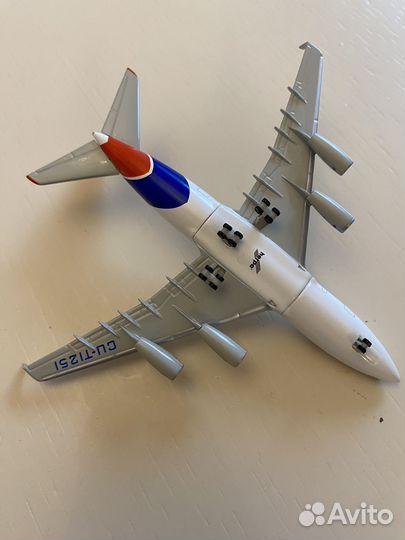 Модель самолета Herpa 508278 Cubana Ил-96-300