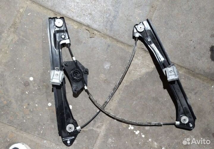 Стеклоподъемник передний прав Volkswagen Jetta 6