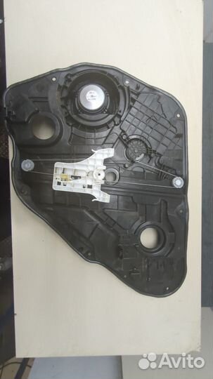 Стеклоподъемник электрический Hyundai Sonata 8 201