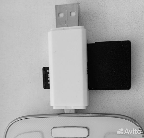 Флэшка передаёт фото-видео из смартфона в пк и тв