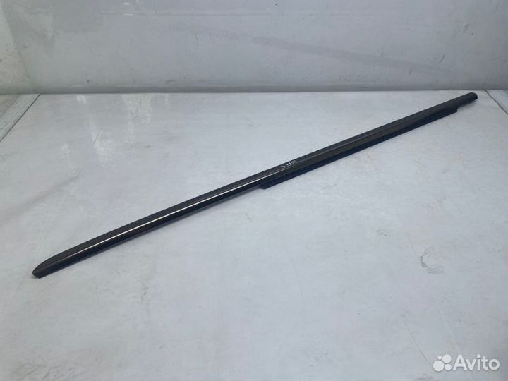Молдинг на дверь задний левый Mercedes-Benz E W211
