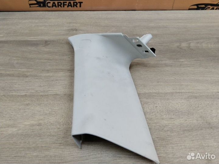 Накладка стойки кузова задняя Ford Focus 3 Хэтч