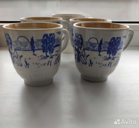 Фужеры, стаканы, бокалы