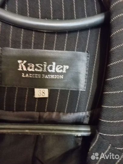 Брючный костюм женский