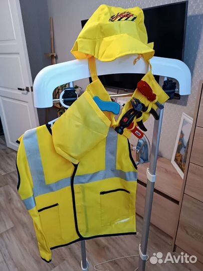 Новогодний костюм для мальчика строителя