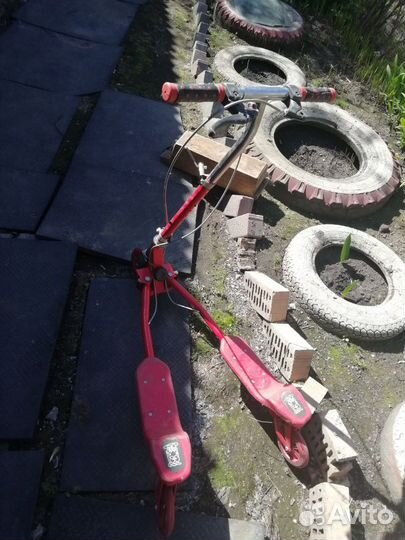 Самокат инерционный