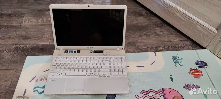 Ноутбук Sony vaio pcg 71812G