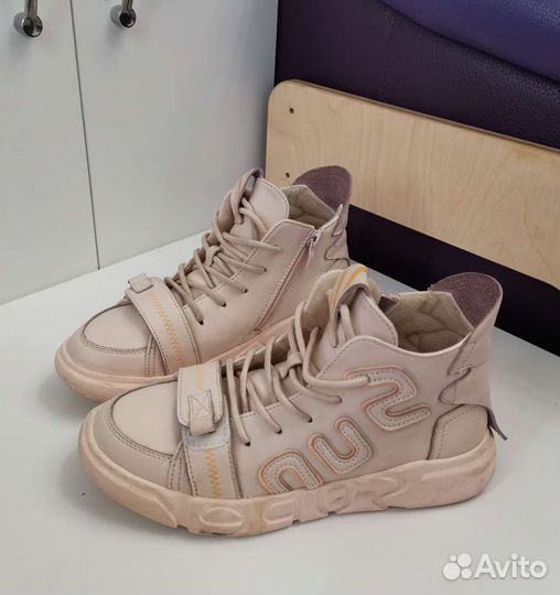 Кроссовки для девочки 37