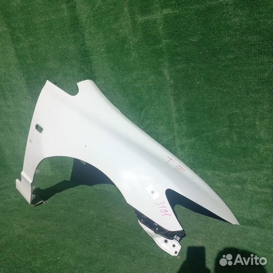 Крыло переднее правое honda civic