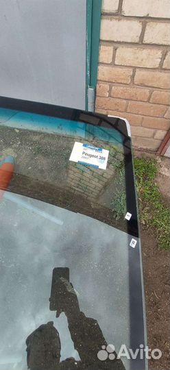 Стекло лобовое пежо 308 Peugeot 308 c 2007 года