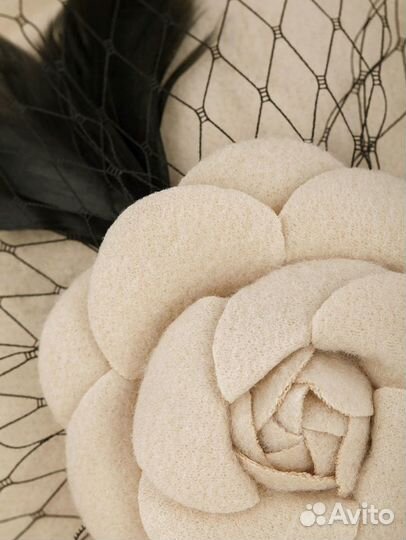 Новая фетровая дамская шляпка