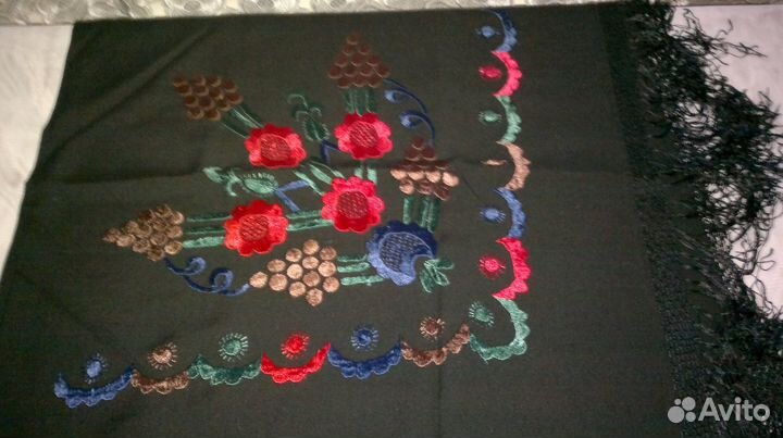 Пуховые и шерстяные платки