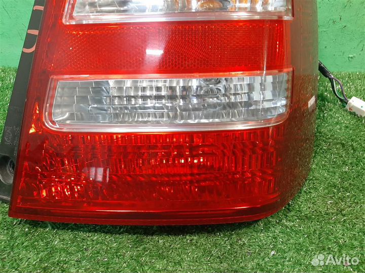 Фонарь задний правый Subaru Forester SG/S11 2003