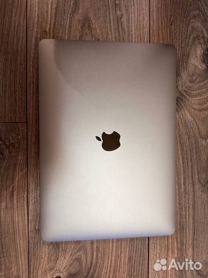 Apple MacBook Air 13 2020 m1