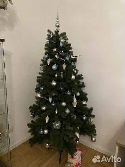 Елка литая искуственная б/у 180см