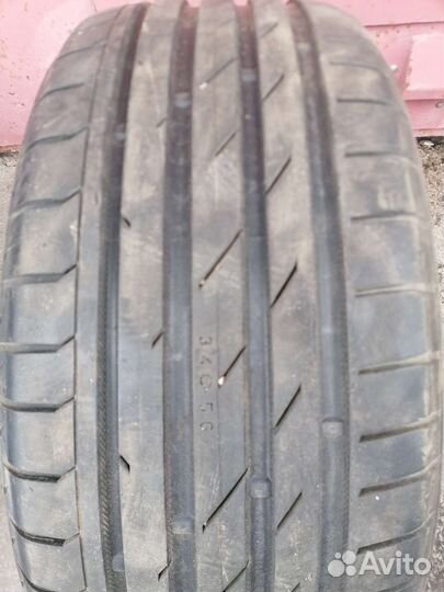 Nokian Tyres Hakka Black 215/50 R17