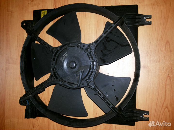 Вентилятор в сборе с моторчиком Шевроле Лачетти