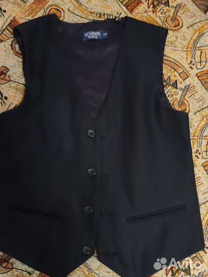 Школьные форма 140 см. футурино