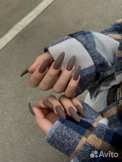 Маникюр педикюр