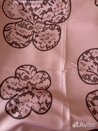 Платки шёлковые новые