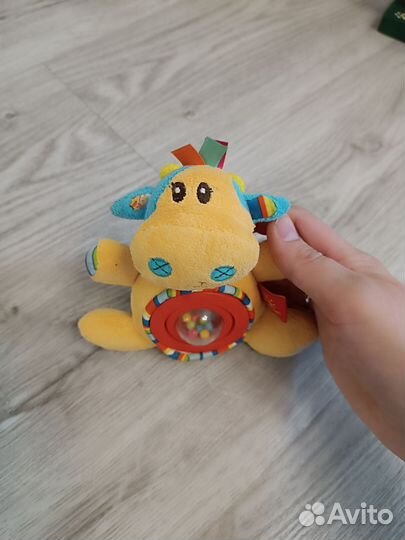 Развивающие игрушки для малышей пакетом