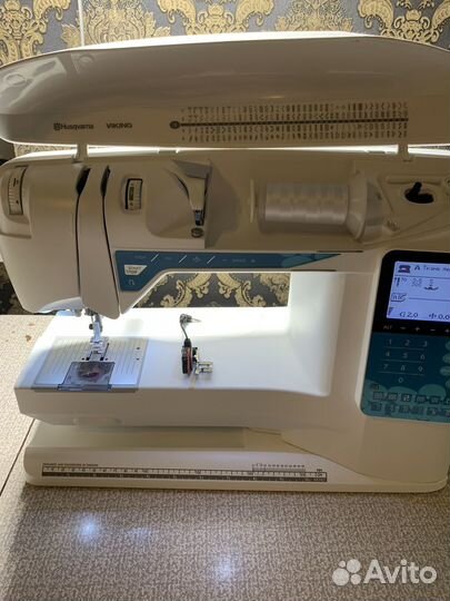 Швейная машина Husqvarna Viking