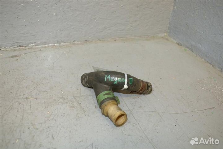 Патрубок Renault Megane III 2009