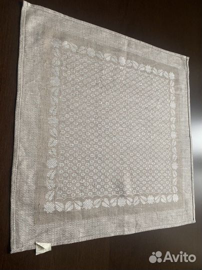 Лен скатерти и салфетки