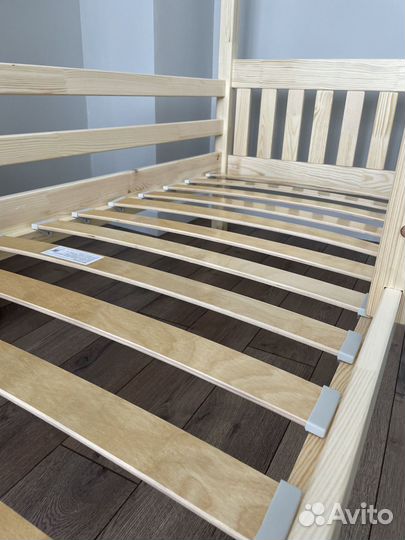 Детская кроватка Домик