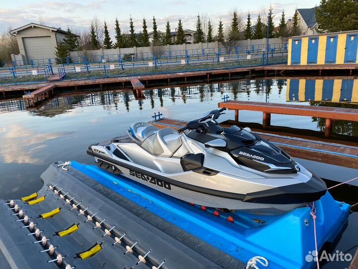 Понтон для гидроцикла (причал)