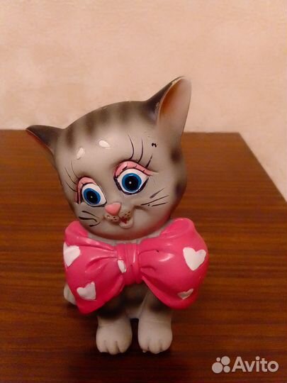 Фигурки гипс, керамика, стекло