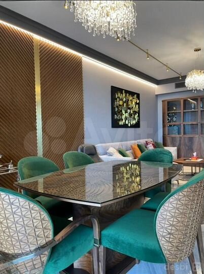 4-к. квартира, 180 м², 14/18 эт.