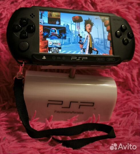 Sony PSP E1008 + 32 GB + Комплект