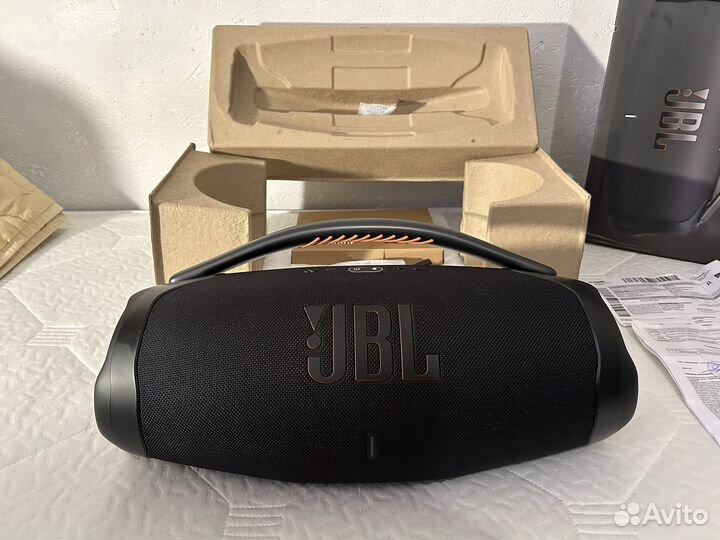 Колонка jbl boombox 3