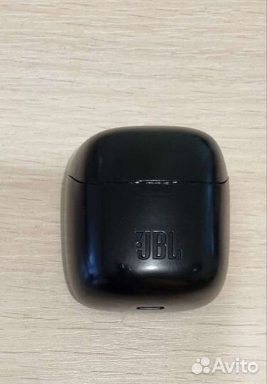 Bluetooth наушники jbl tune 225 btnc