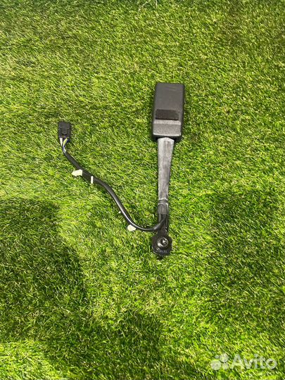 Замок ремня безопасности Ford Mustang 6 рест. 2018