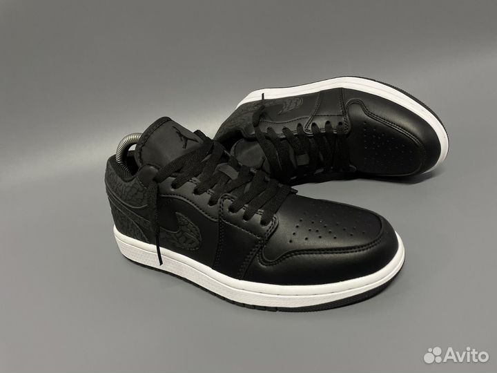 Кроссовки Nike Air jordan 1 low