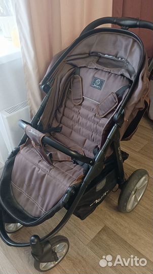 Продам прогулочную коляску