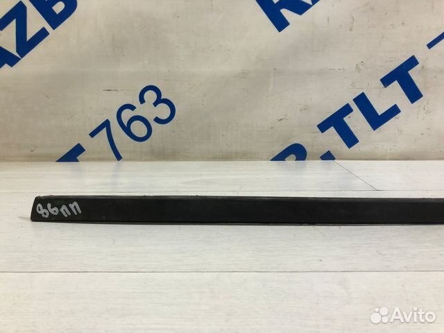 Молдинг лобового стекла cadillac BLS 1.9 дизель